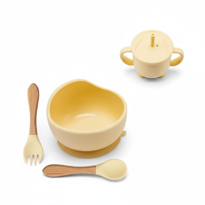 4-Piece Silicone Baby Dinner Set with Suction Cup – Safe Eating. No Mess.