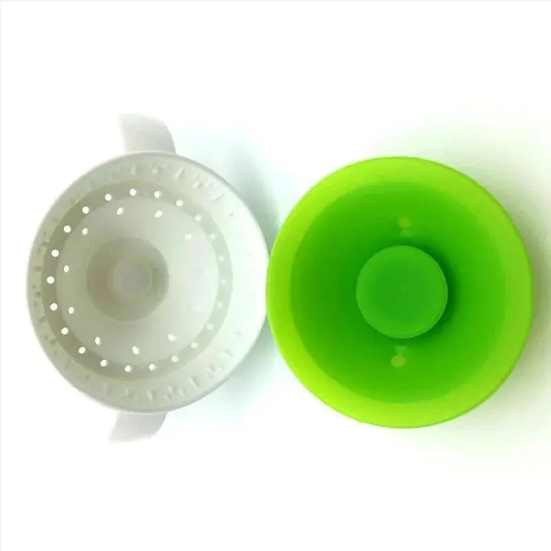 Baby learning drinking cup with double handle and flip lid, suitable for 360-degree rotation